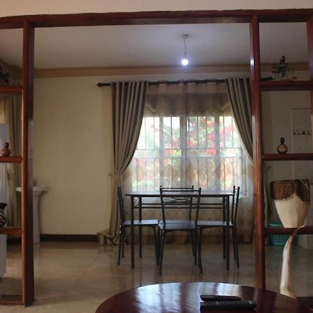 Montane Safaris Hotel 포트포털 외부 사진